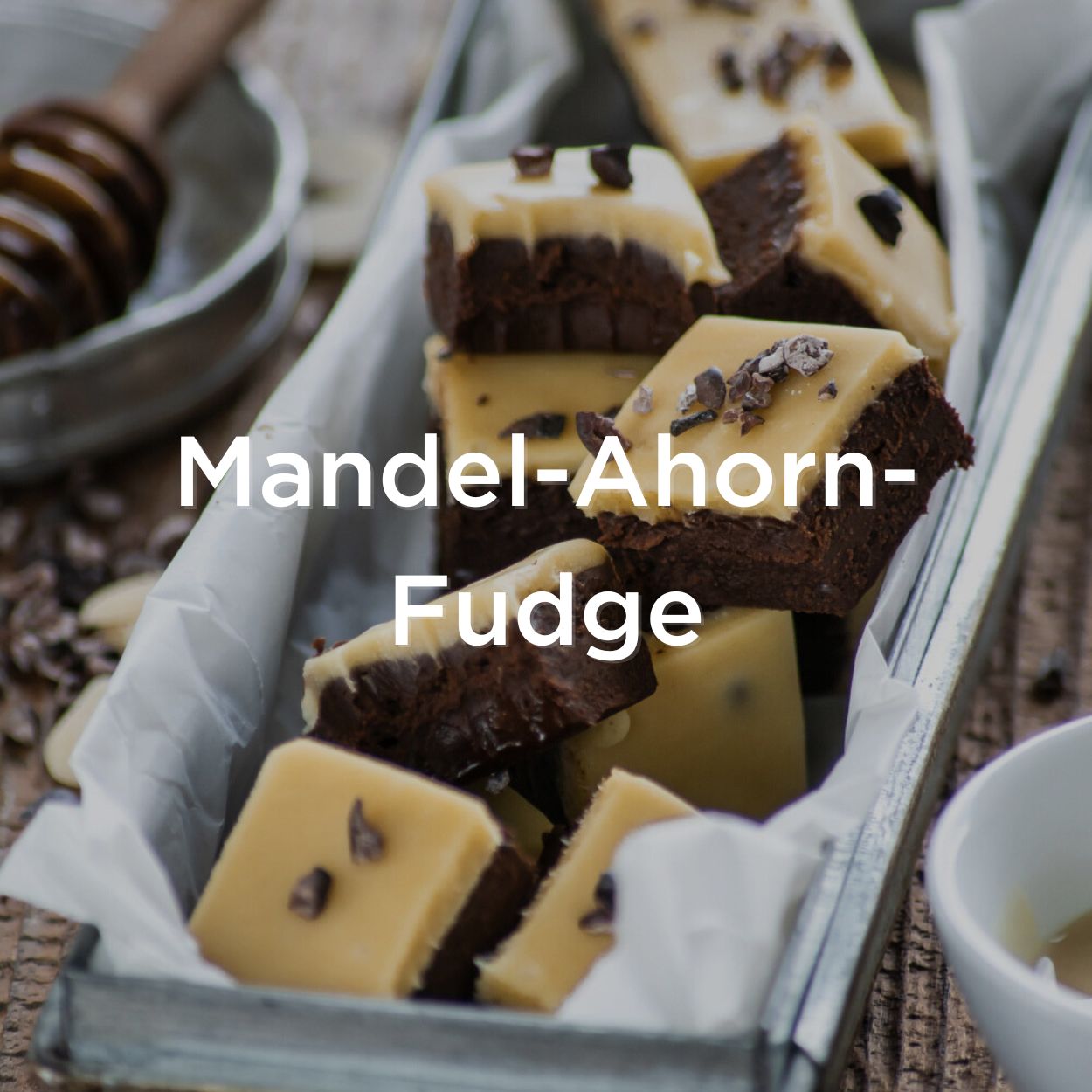 Vegane Mandel-Ahorn-Fudge Vegane Mandel-Ahorn-Fudge